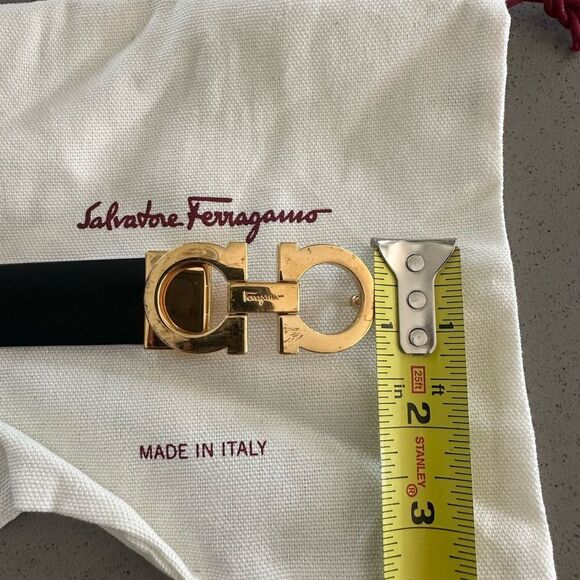 Salvatore Ferragamo Reversible & Adjustable Gancini Belt In Black/Red Leather - Picture 6 of 9